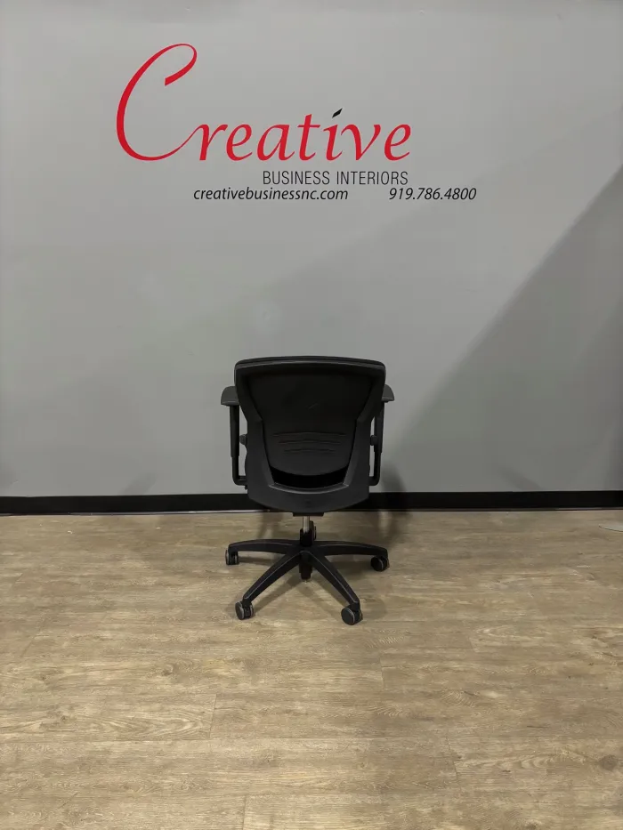 Teknion Savera Task Chair - Image 3