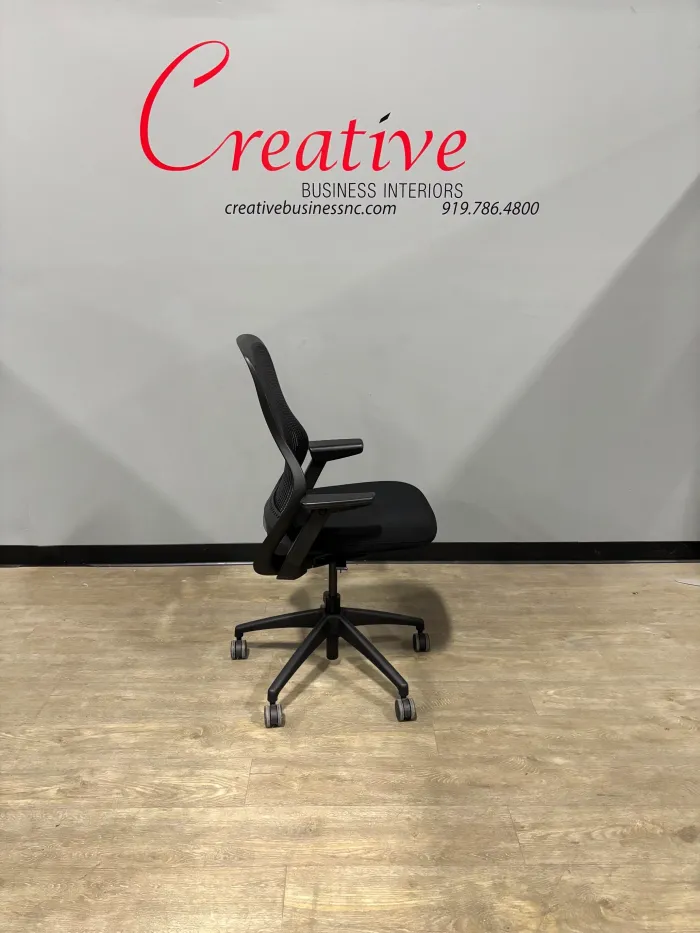 Knoll Regeneration Task Chair - Image 2