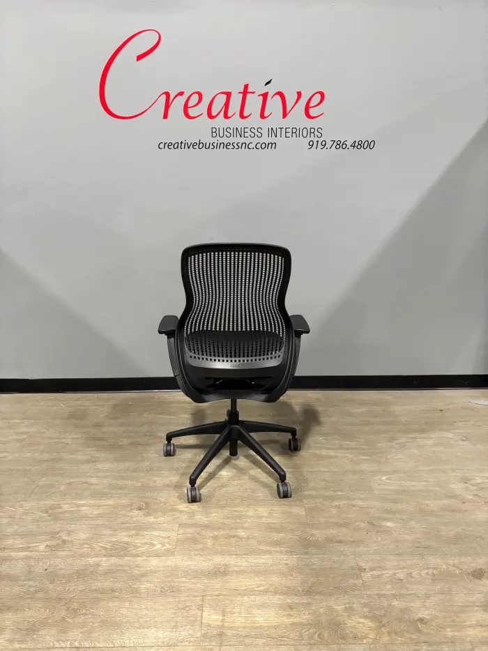 Knoll Regeneration Task Chair - Image 3